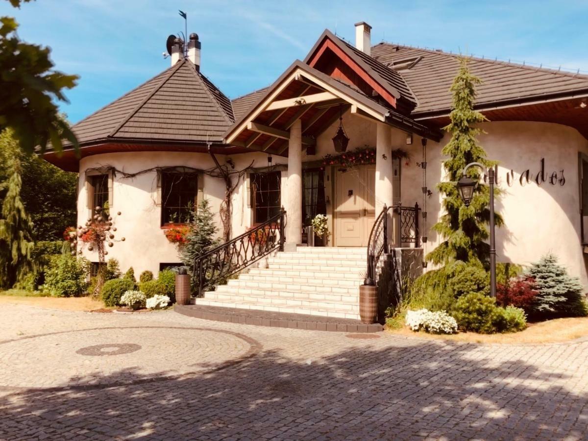 Calvados Otel Ruda Slaska Dış mekan fotoğraf
